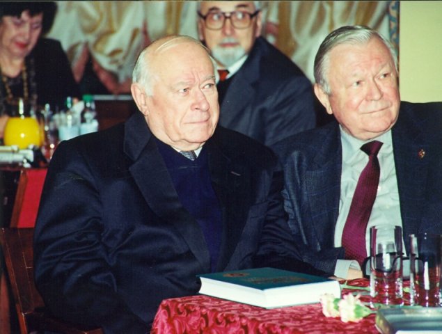 Генерал армии Ф.Д.Бобков и генерал-лейтенант В.К.Бояров. 2003
